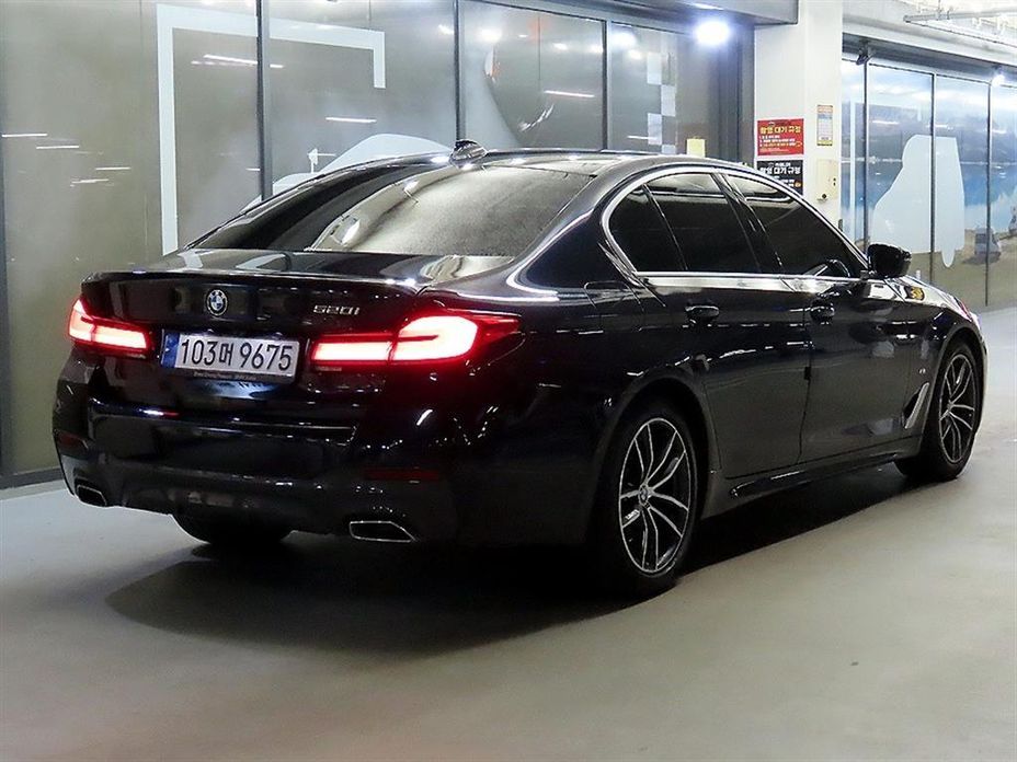 BMW 5-Series 520i M Sport, 2022