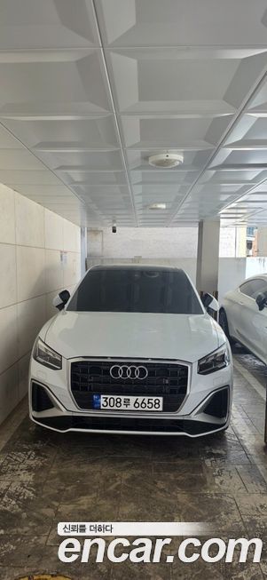 Audi Q2 35 TDI Premium, 2023