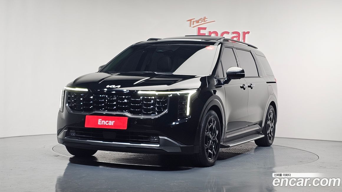 Kia Carnival 7-Seater Gravity, 2024