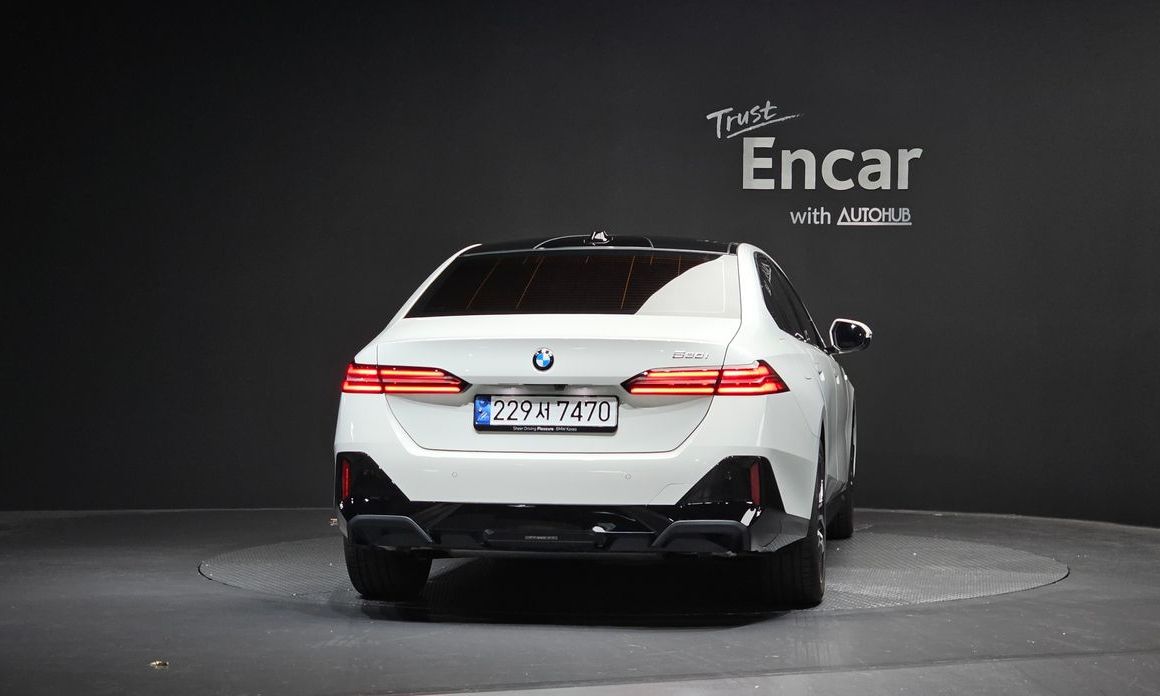 BMW 5-Series 520i M Sport, 2024