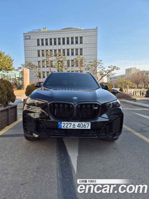 BMW X5 M60i, 2024