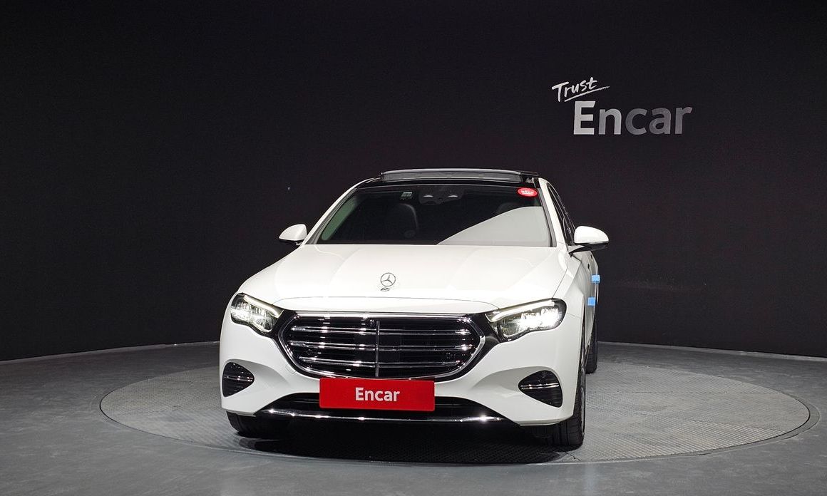 Mercedes-Benz E-Class E220d 4MATIC Exclusive, 2024