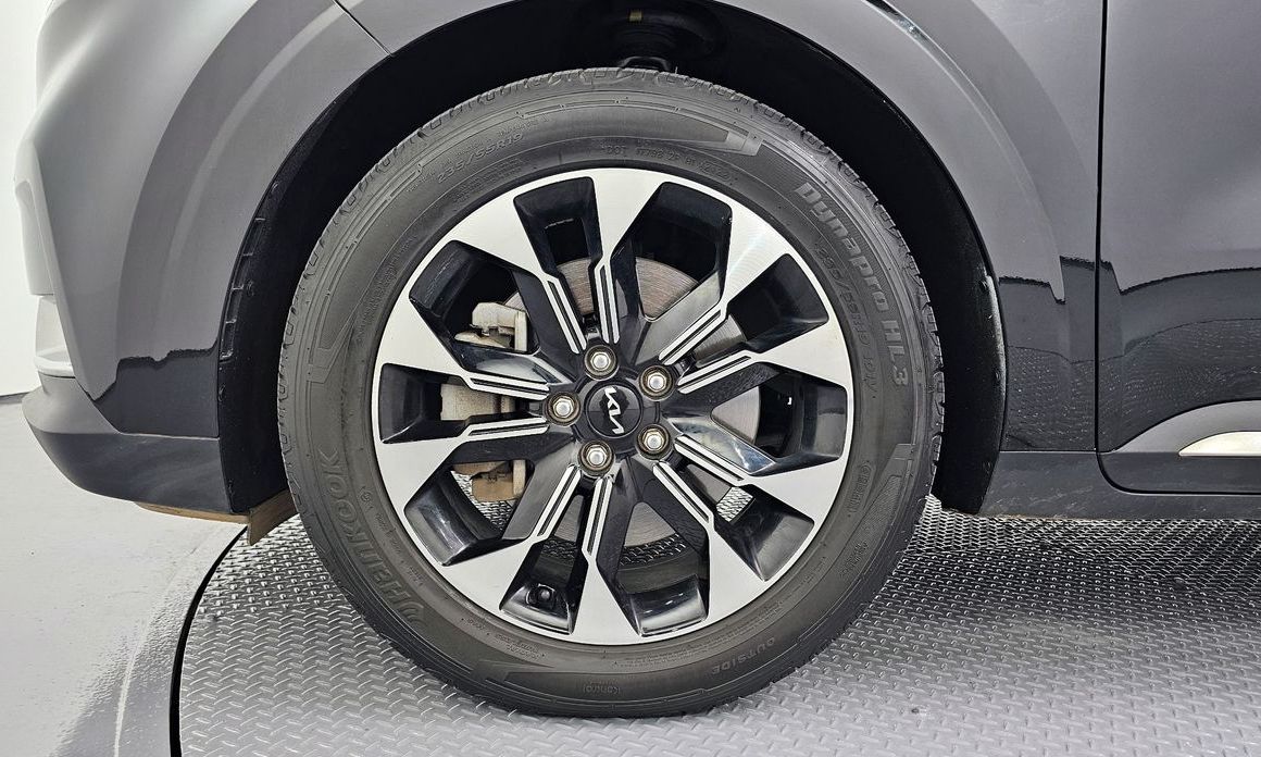 Kia Carnival 9-Seater Noblesse, 2023