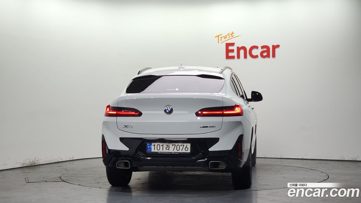 BMW X4 xDrive20i M Sport, 2023