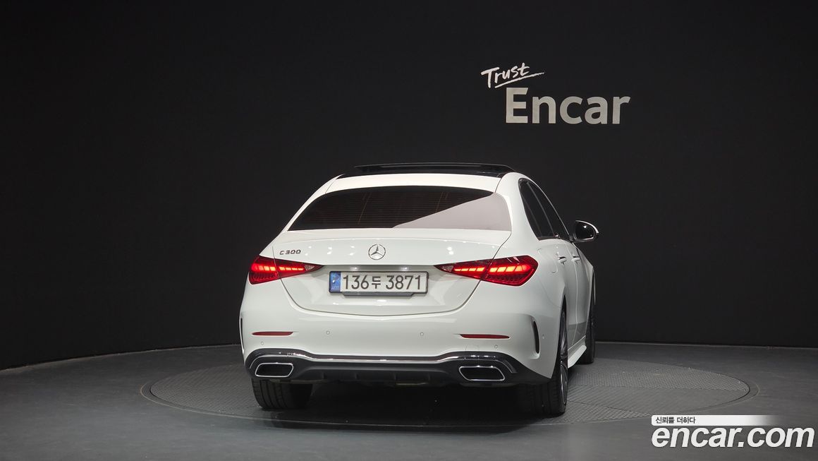 Mercedes-Benz C-Class C300 AMG Line, 2022