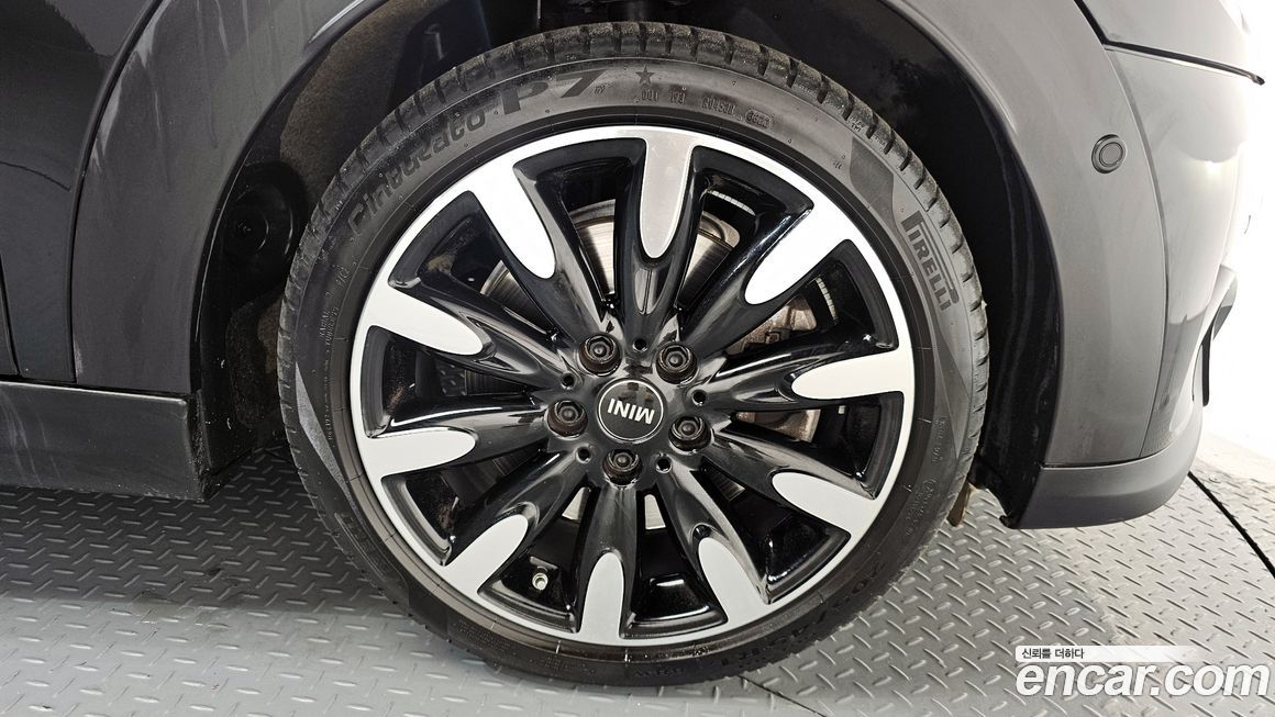 Mini Cooper Classic, 2023