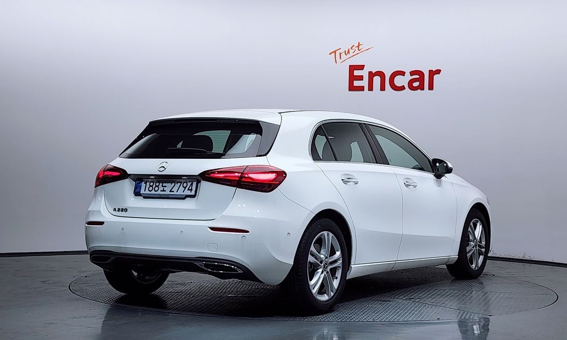 Mercedes-Benz A-Class A220 Hatchback, 2025