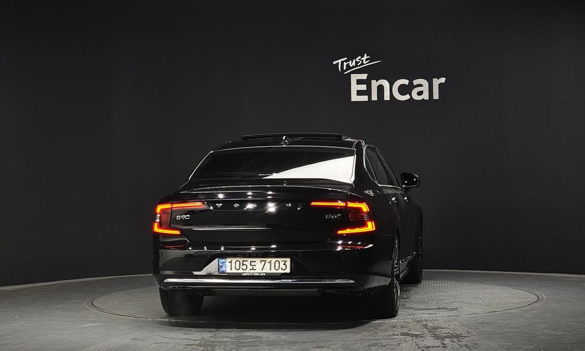 Volvo S90 B6 AWD Inscription, 2022