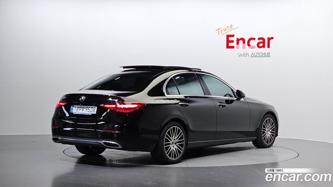 Mercedes-Benz C-Class C300 4MATIC Avantgarde, 2024
