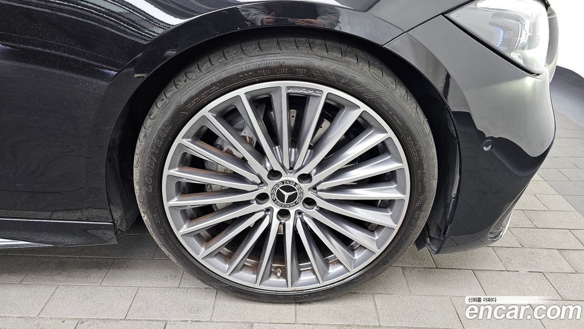 Mercedes-Benz C-Class C300 4MATIC AMG Line, 2023