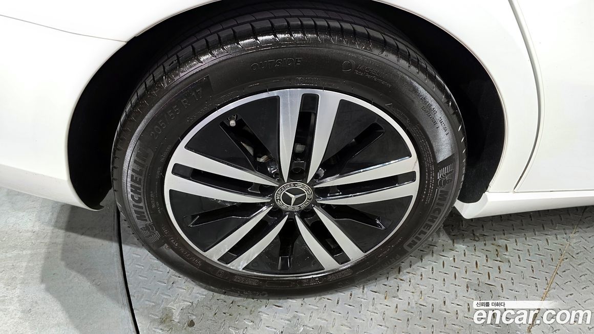 Mercedes-Benz A-Class A220 Sedan, 2023