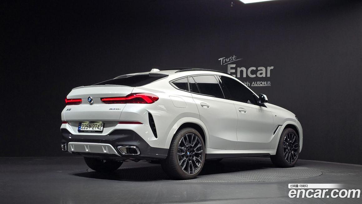 BMW X6 xDrive40i M Sport, 2025