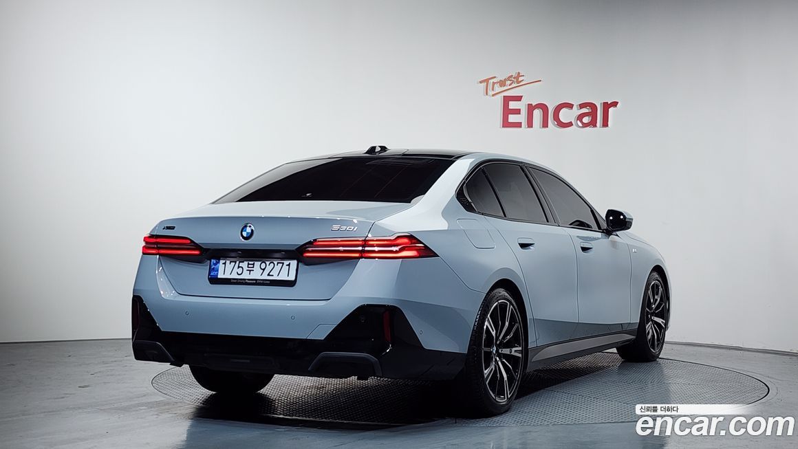 BMW 5-Series 530i xDrive M Sport, 2024