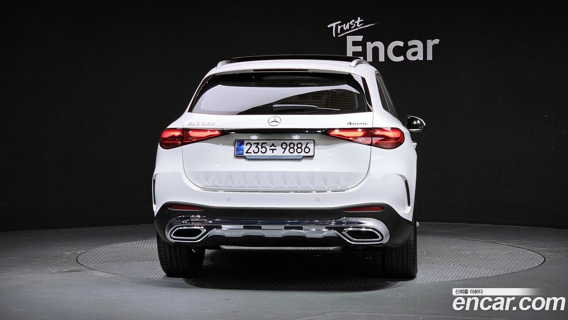 Mercedes-Benz GLC-Class GLC300 4MATIC AMG Line, 2025