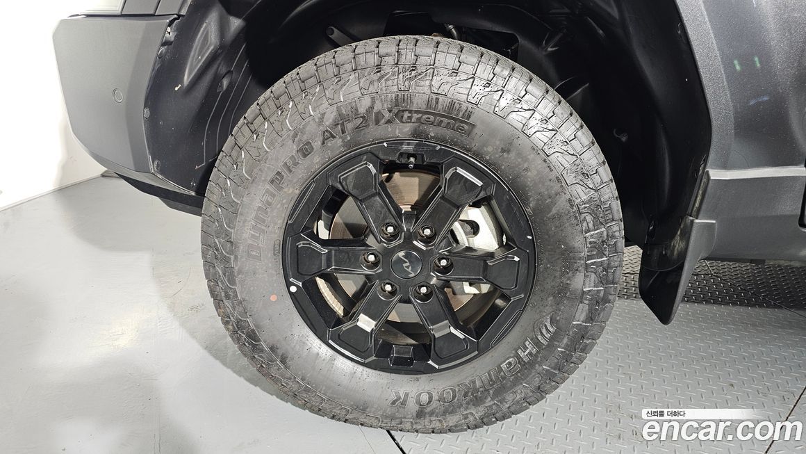 Kia Tasman 2.5T Gasoline 4WD, 2026