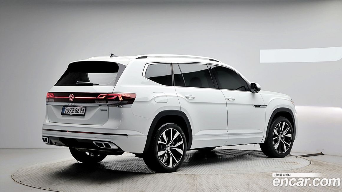Volkswagen Atlas 2.0 TSI R-LINE 7-Seater, 2025