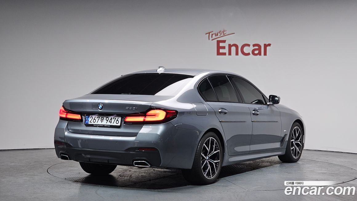 BMW 5-Series 530i M Sport Package, 2023