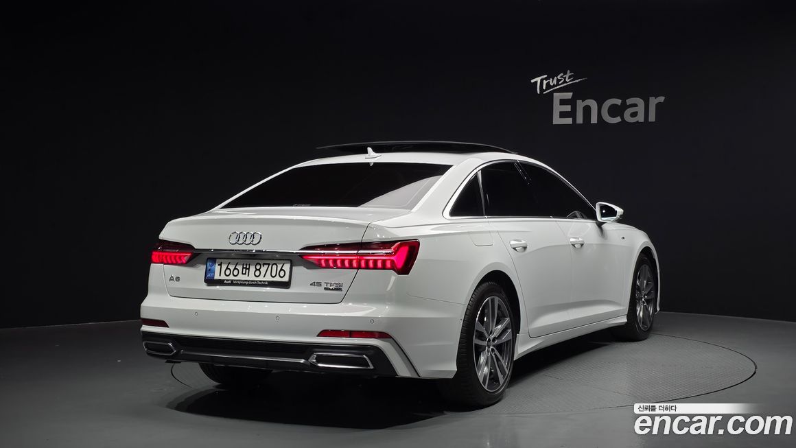 Audi A6 45 TFSI Quattro Premium, 2023