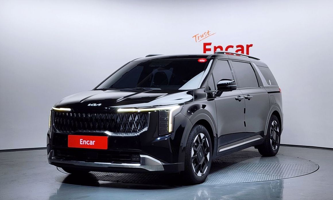 Kia Carnival 7-Seater Signature, 2024