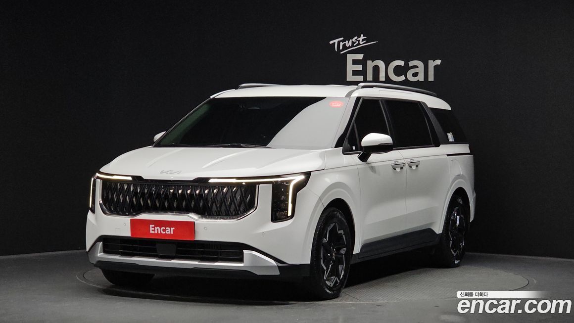 Kia Carnival 9-Seater Prestige, 2024