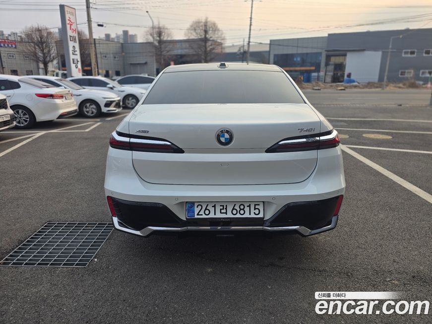 BMW 7-Series 740i xDrive M Sport, 2024