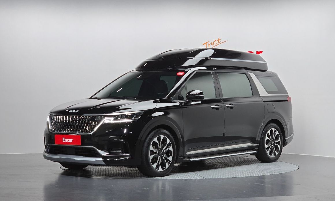 Kia Carnival 9-Seater Hi-Limousine, 2023