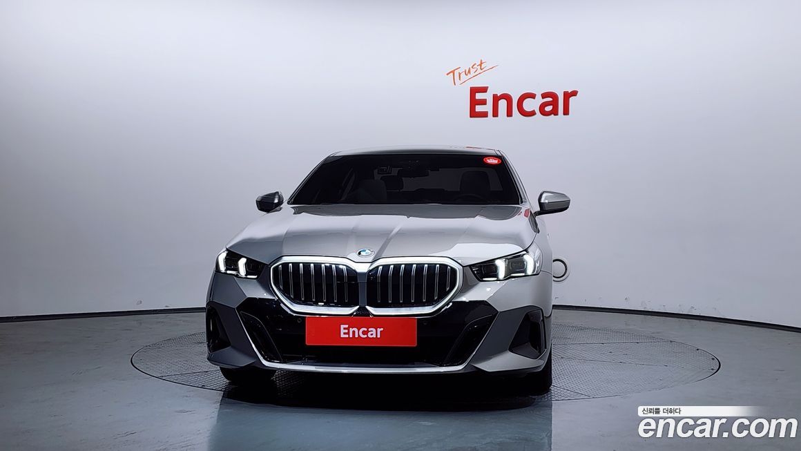 BMW 5-Series 523d M Sport, 2025