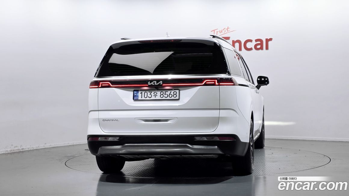 Kia Carnival 9-Seater Signature, 2023