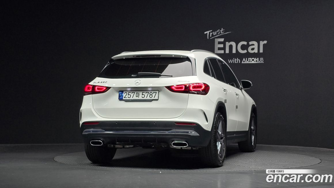 Mercedes-Benz GLA-Class GLA250 4MATIC, 2023