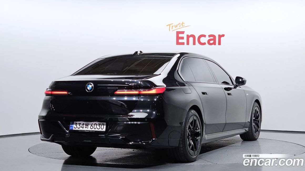 BMW 7-Series 740i sDrive M Sport, 2023