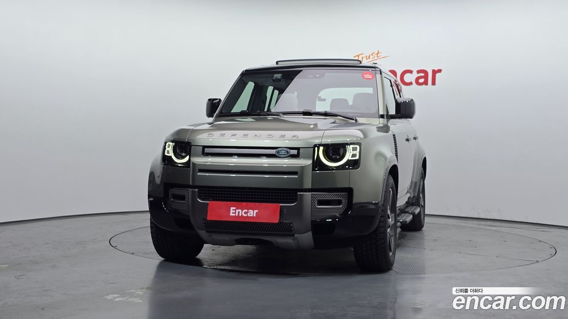 Land Rover Defender 110 D250 X-Dynamic SE, 2025
