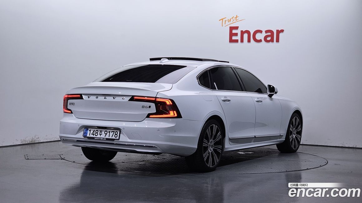 Volvo S90 B6 AWD Ultra Bright, 2025