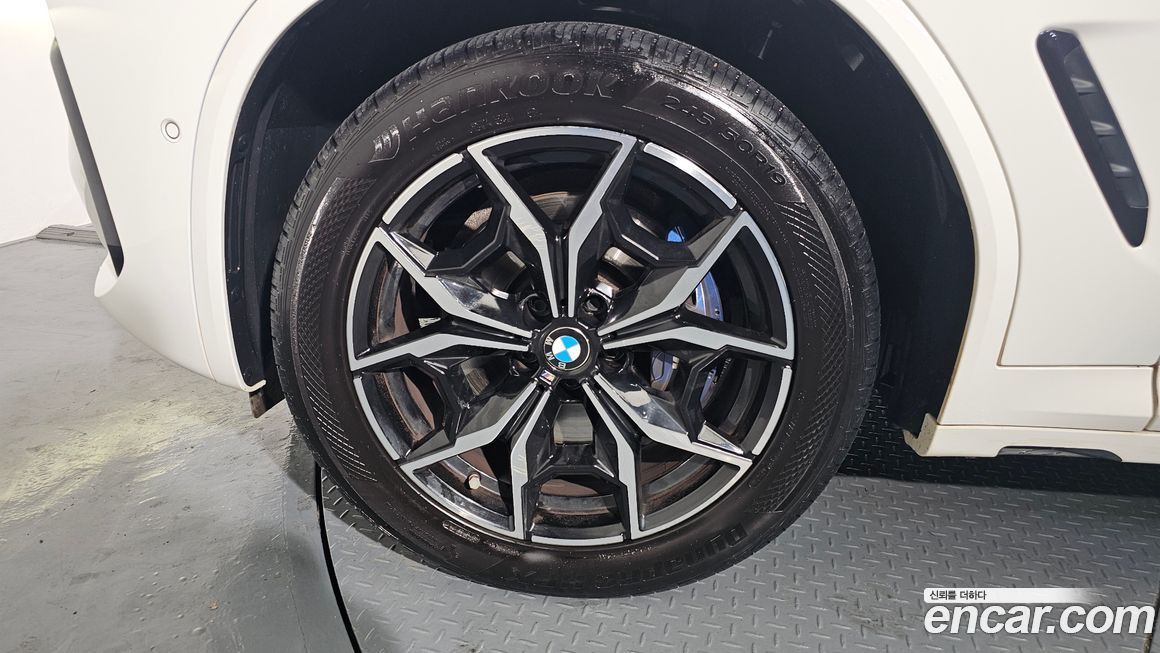 BMW X4 xDrive20i M Sport, 2022