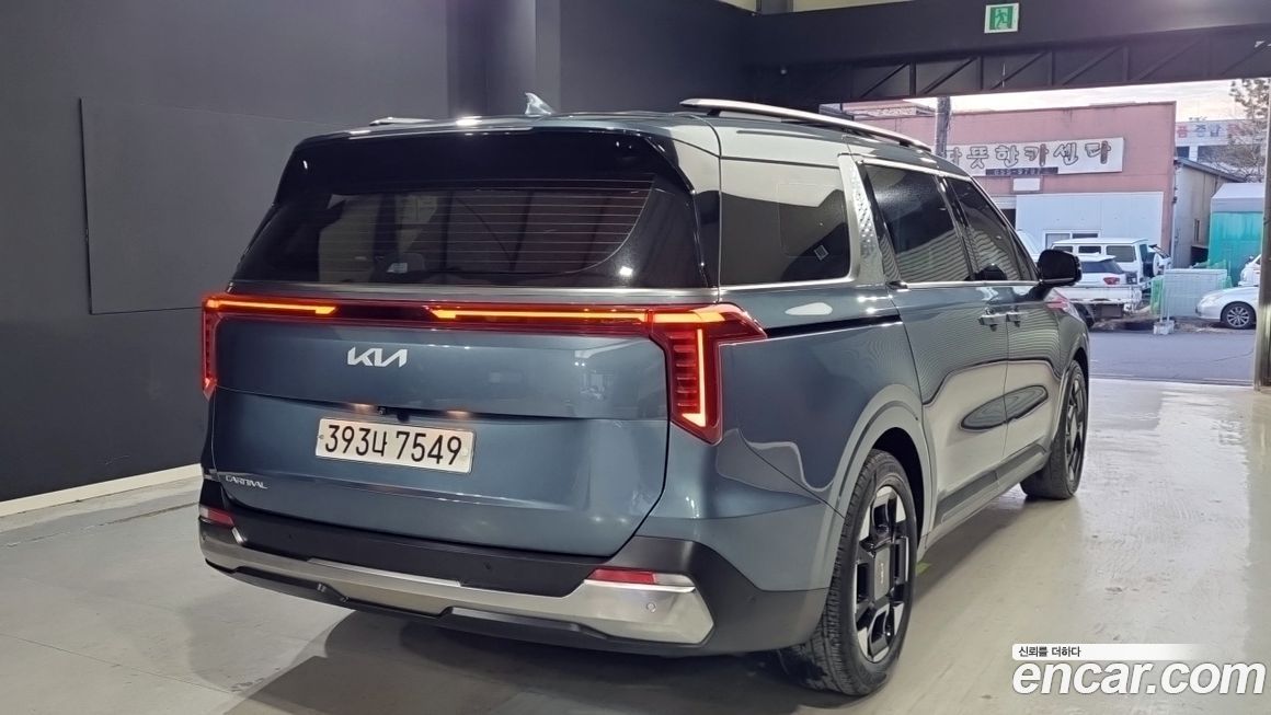 Kia Carnival 7-Seater Noblesse, 2024