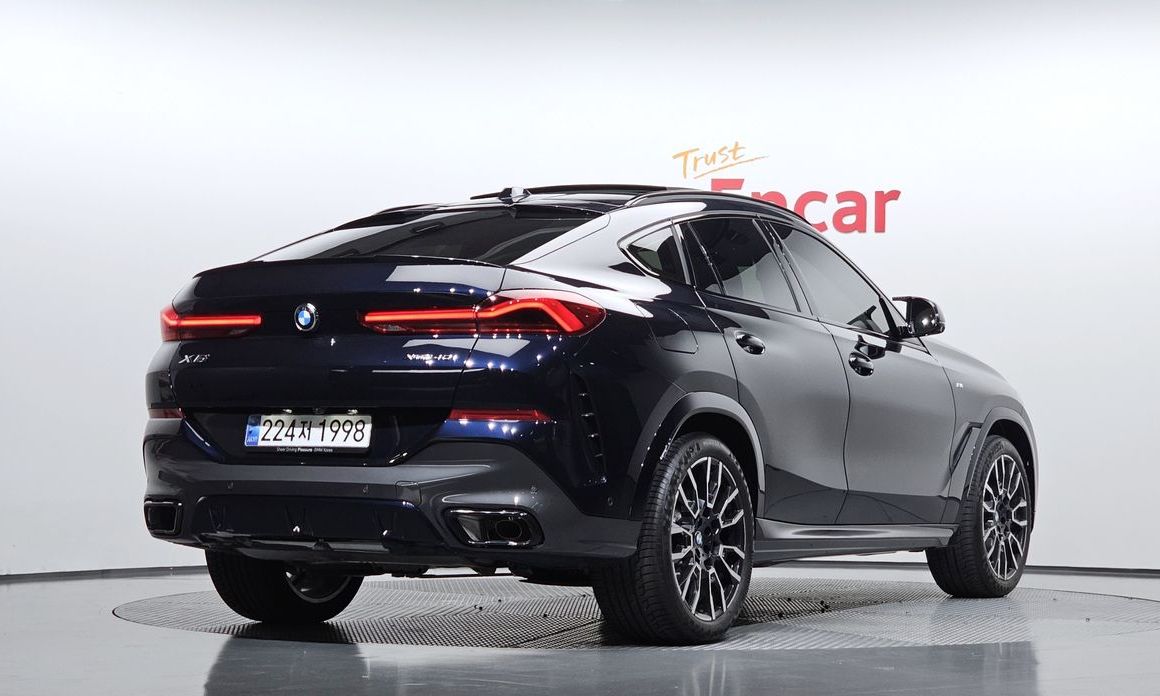 BMW X6 xDrive40i M Sport, 2025