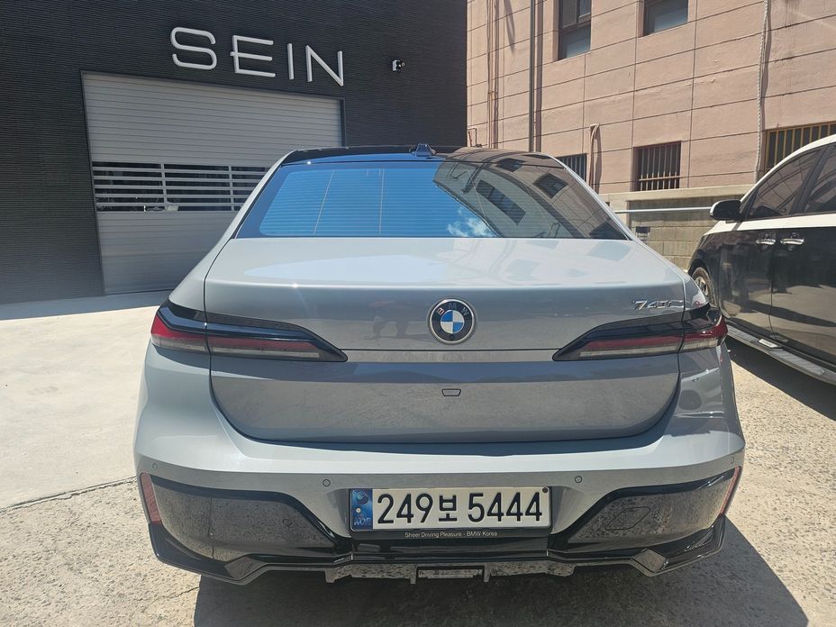 BMW 7-Series 740i sDrive M Sport, 2023