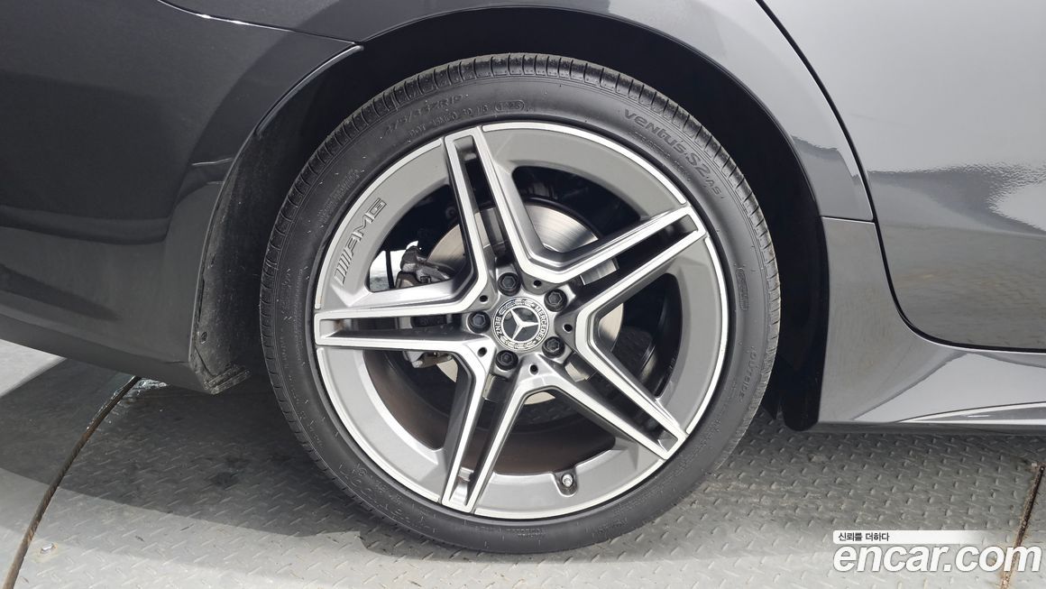 Mercedes-Benz CLS-Class CLS300d 4MATIC, 2022