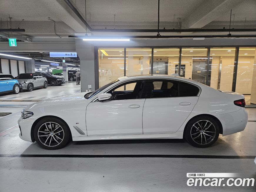 BMW 5-Series 523d xDrive M Sport, 2023