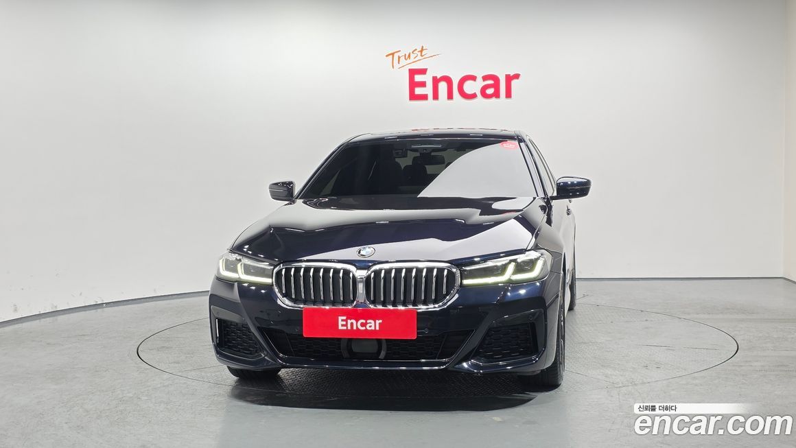 BMW 5-Series 530i xDrive M Sport Package, 2022