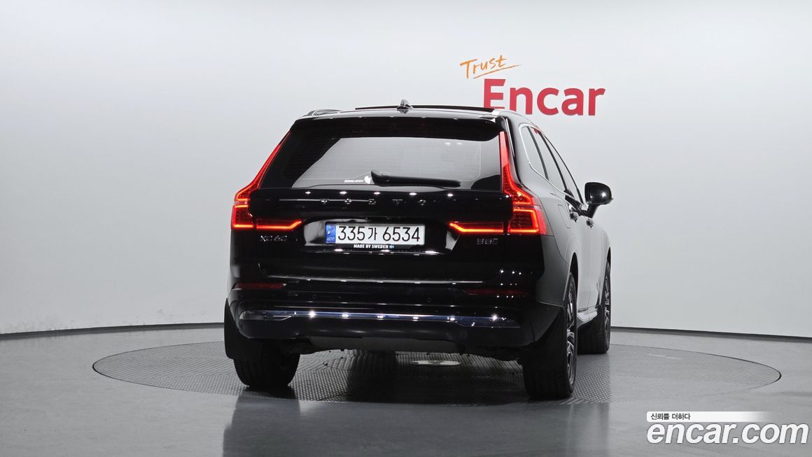 Volvo XC60 B5 Inscription, 2022