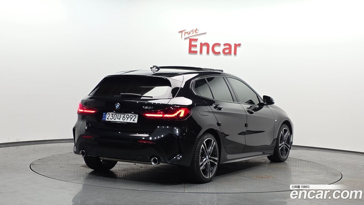 BMW 1-Series 120i M Sports, 2024