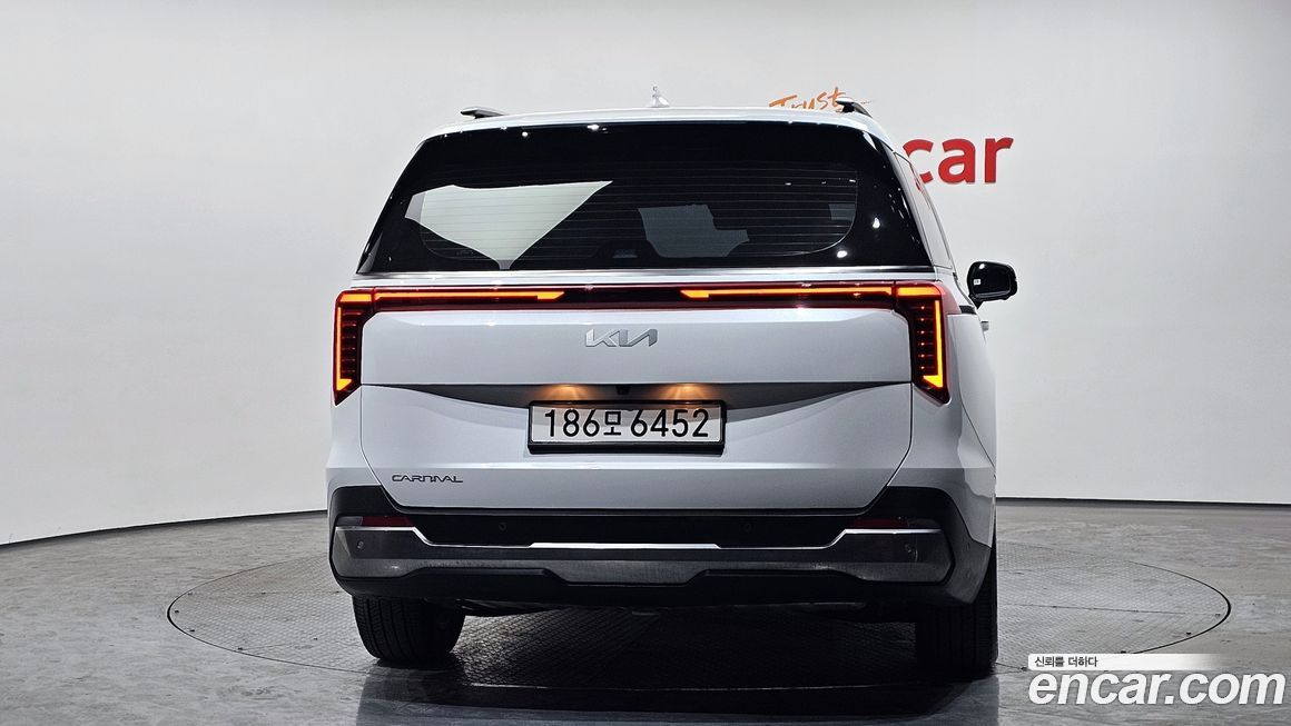 Kia Carnival 7-Seater Noblesse, 2025
