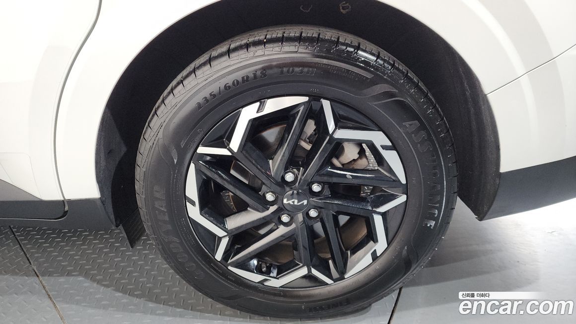 Kia Carnival 9-Seater Noblesse, 2024