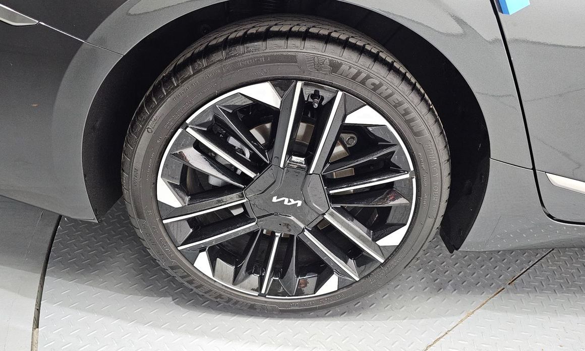 Kia K8 2.5 Gasoline 2WD, 2025