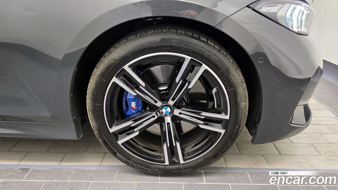 BMW 3-Series 320i M Sport, 2025