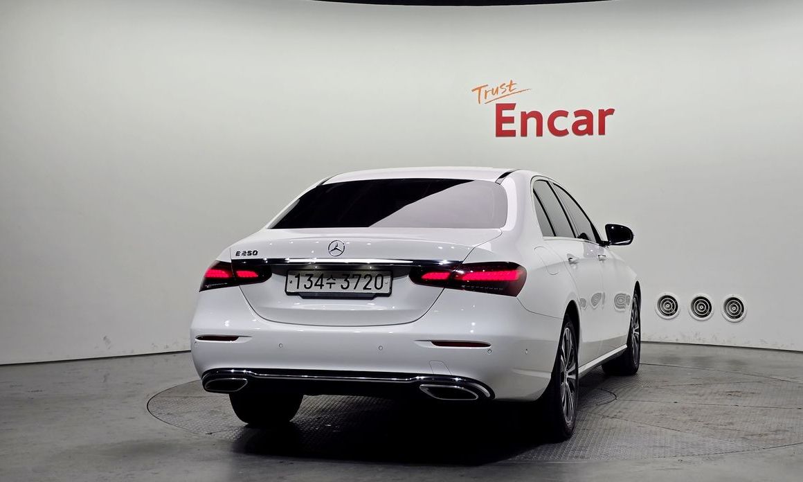 Mercedes-Benz E-Class E250 Avantgarde, 2022