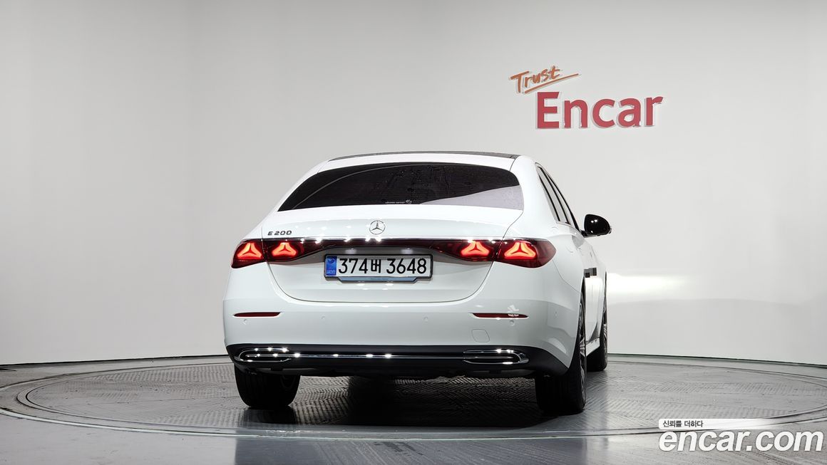 Mercedes-Benz E-Class E200 Avantgarde, 2025