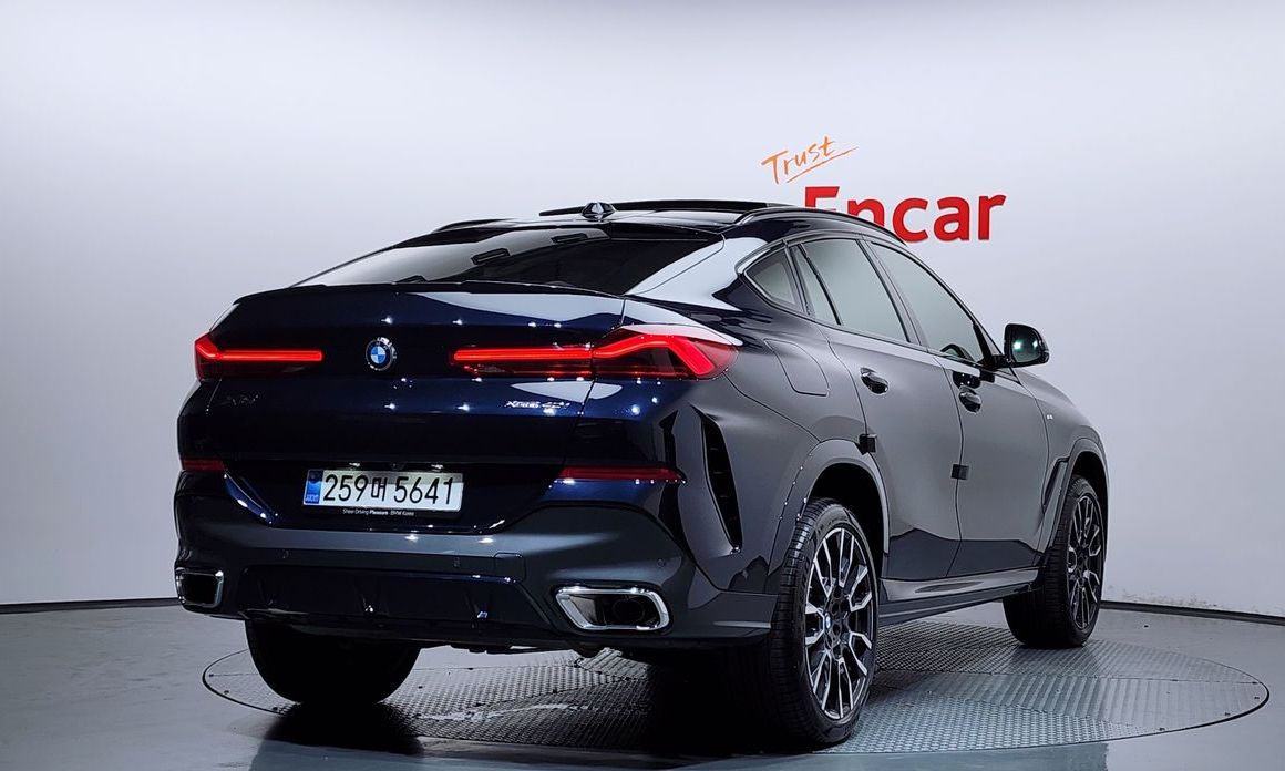 BMW X6 xDrive40i M Sport, 2025