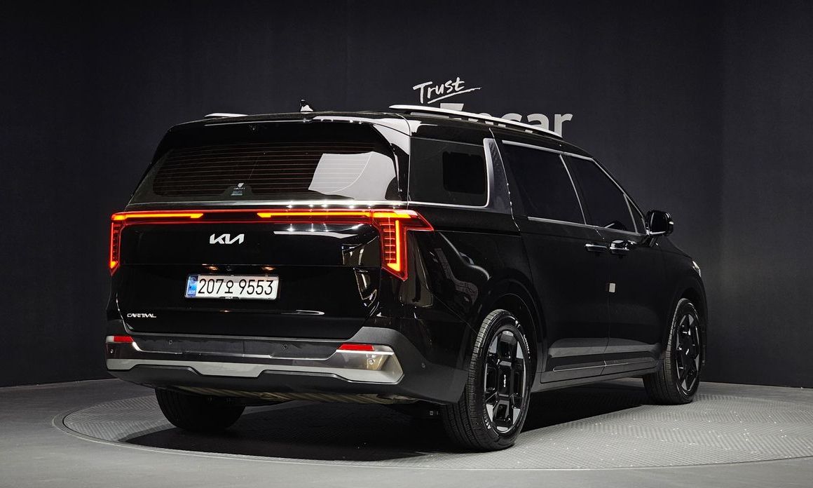 Kia Carnival 9-Seater Noblesse, 2024