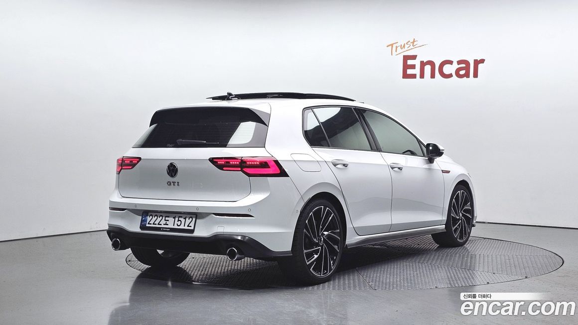 Volkswagen Golf 2.0 GTI, 2024